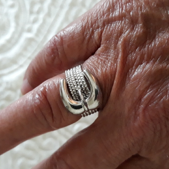 belt ring - Picture 1 of 4